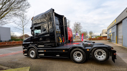 20260201-Tom-Holding-00092